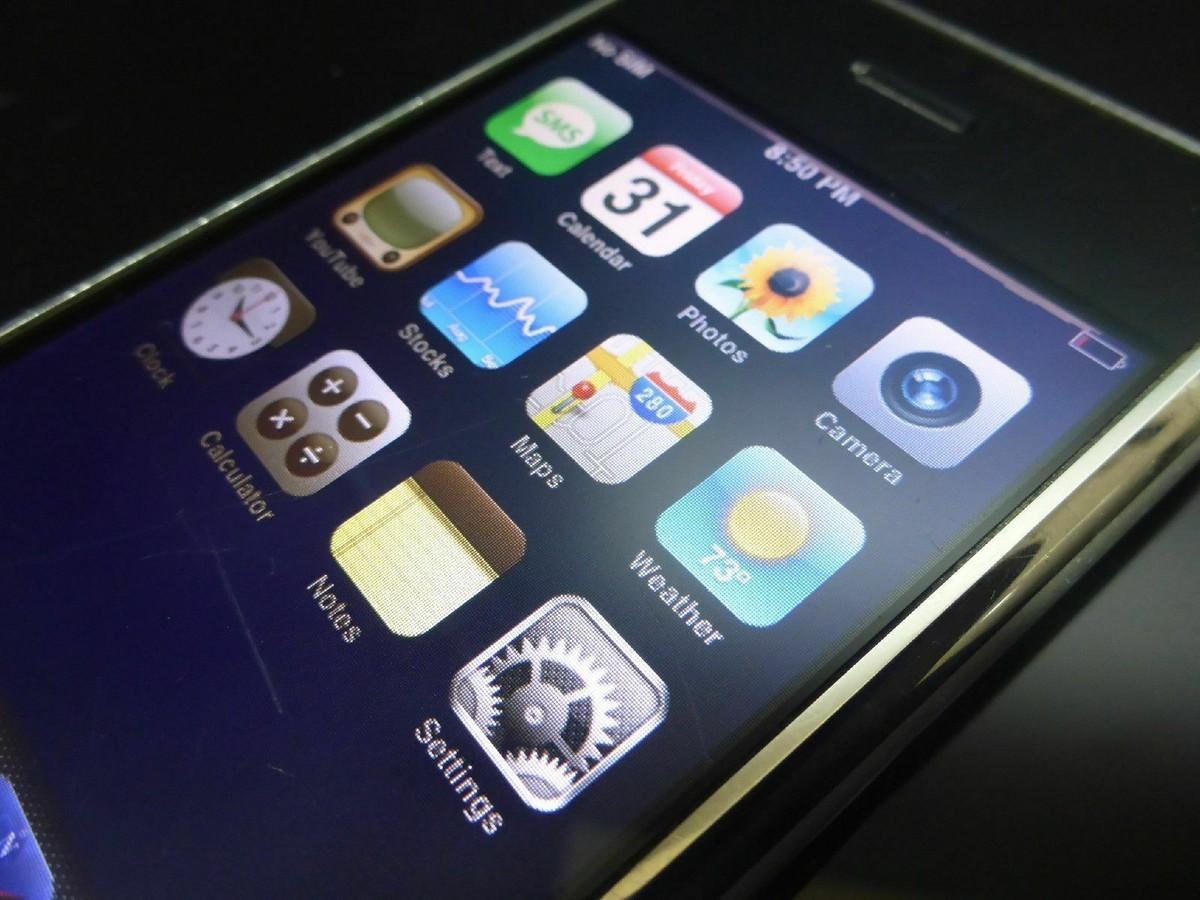 نقد و بررسی iPhone OS 2؛ گشودن دروازه های اپلیکیشن — تصویر 3